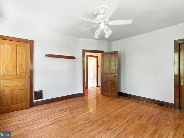 1000 Elmwood Avenue, Sharon Hill PA 19079
