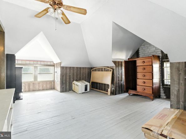 1000 Elmwood Avenue, Sharon Hill PA 19079