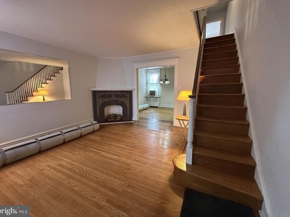 3438 Saint Vincent Street, Philadelphia PA 19149