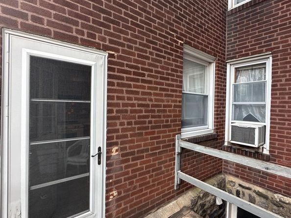 3438 Saint Vincent Street, Philadelphia PA 19149
