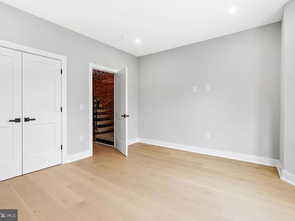58 W Pomona Street, Philadelphia PA 19144