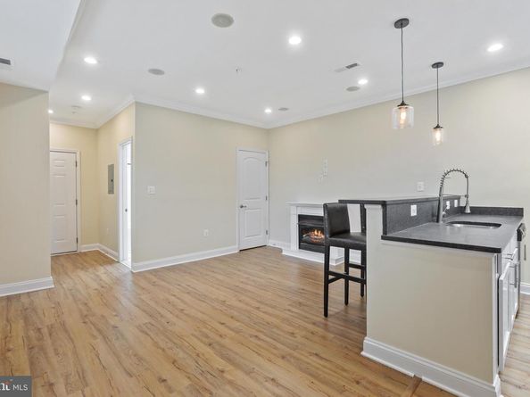410 15TH Street NE 24, Washington DC 20002