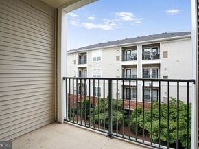 4862 Eisenhower Avenue 373, Alexandria VA 22304