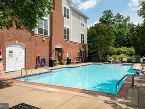 4862 Eisenhower Avenue 373, Alexandria VA 22304