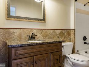 4862 Eisenhower Avenue 373, Alexandria VA 22304