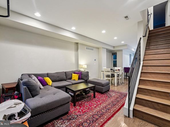 2106 S Garnet Street, Philadelphia PA 19145