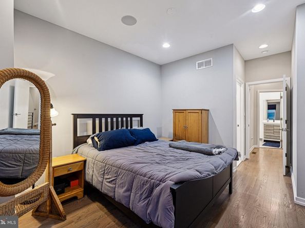 2106 S Garnet Street, Philadelphia PA 19145