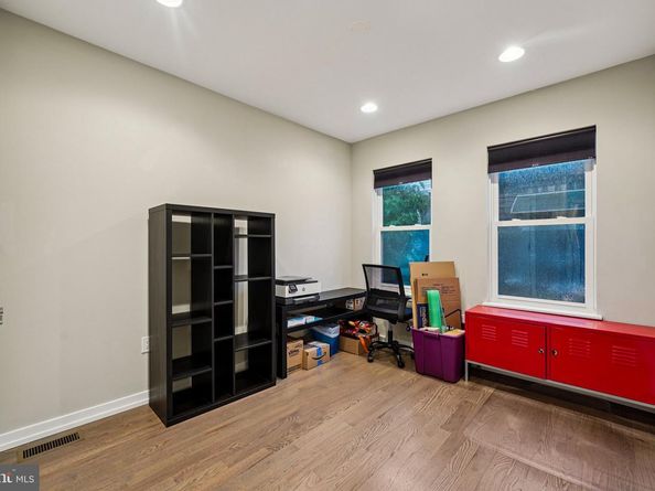 2106 S Garnet Street, Philadelphia PA 19145
