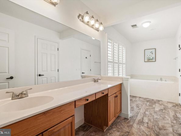 3405 Silver Maple Place, Falls Church VA 22042