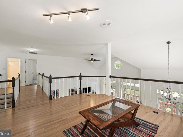 3405 Silver Maple Place, Falls Church VA 22042