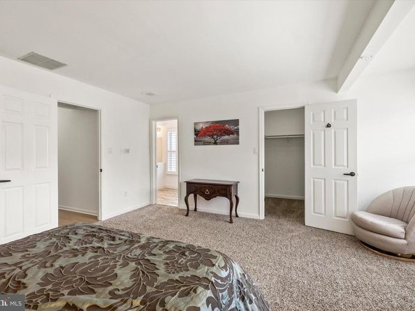 3405 Silver Maple Place, Falls Church VA 22042