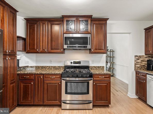 3405 Silver Maple Place, Falls Church VA 22042