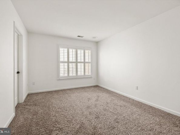 3405 Silver Maple Place, Falls Church VA 22042