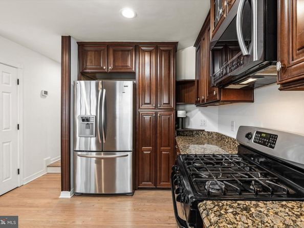 3405 Silver Maple Place, Falls Church VA 22042