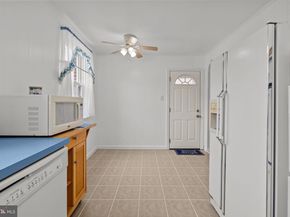 1712 Tustin Street, Philadelphia PA 19152