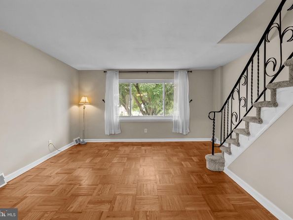 1712 Tustin Street, Philadelphia PA 19152