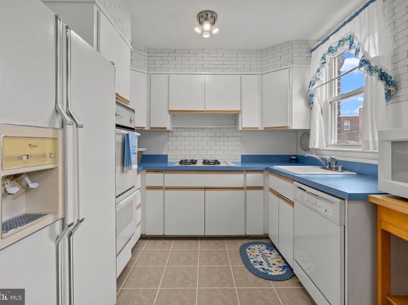 1712 Tustin Street, Philadelphia PA 19152