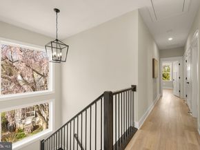 5707 9TH Street N, Arlington VA 22205