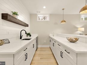 5707 9TH Street N, Arlington VA 22205