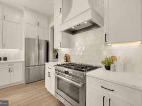 5707 9TH Street N, Arlington VA 22205