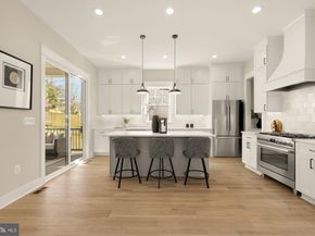 5707 9TH Street N, Arlington VA 22205