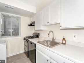 14 Halley Place SE 103, Washington DC 20032