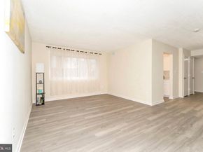 14 Halley Place SE 103, Washington DC 20032