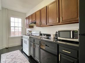 644 Massachusetts Avenue NE 406, Washington DC 20002