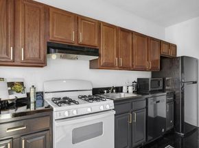 644 Massachusetts Avenue NE 406, Washington DC 20002