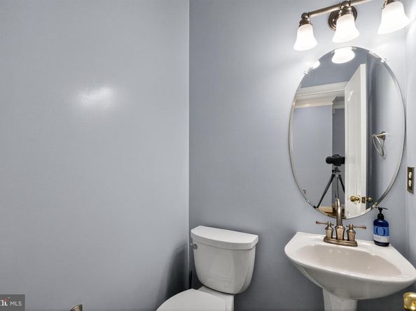 104 Cahill Drive, Alexandria VA 22304