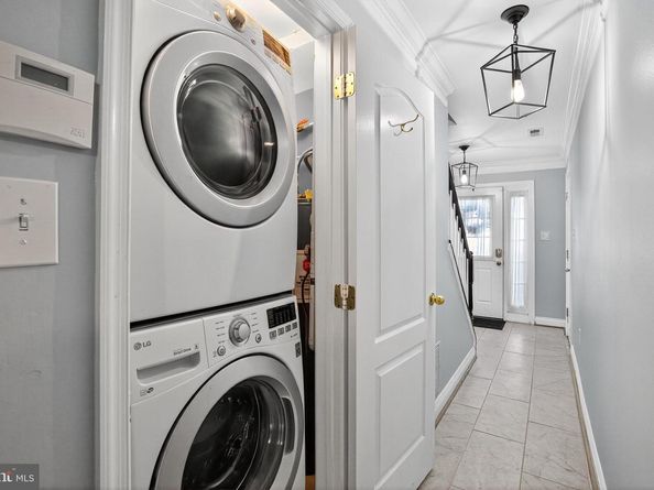 104 Cahill Drive, Alexandria VA 22304