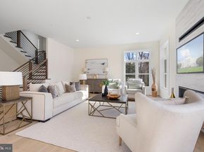 8619 Redwood, Vienna VA 22180