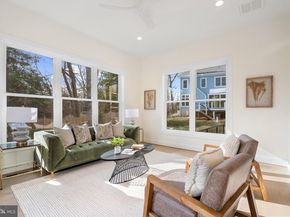 8619 Redwood, Vienna VA 22180