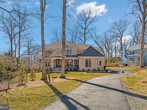 8619 Redwood, Vienna VA 22180