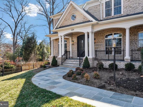 8619 Redwood, Vienna VA 22180