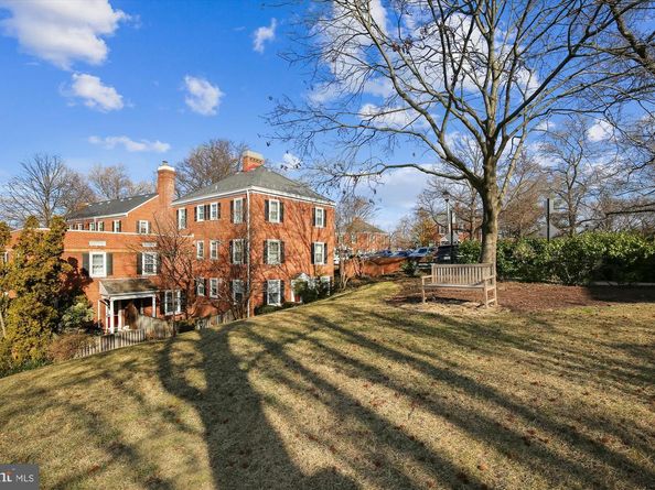 3000 S Columbus Street S B2, Arlington VA 22206