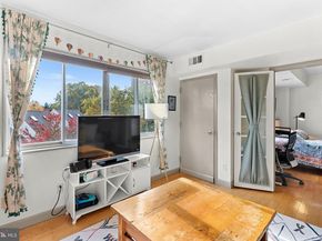 5340 Holmes Run Parkway 400, Alexandria VA 22304