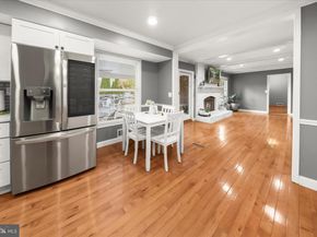 10712 Gainsborough Road, Potomac MD 20854