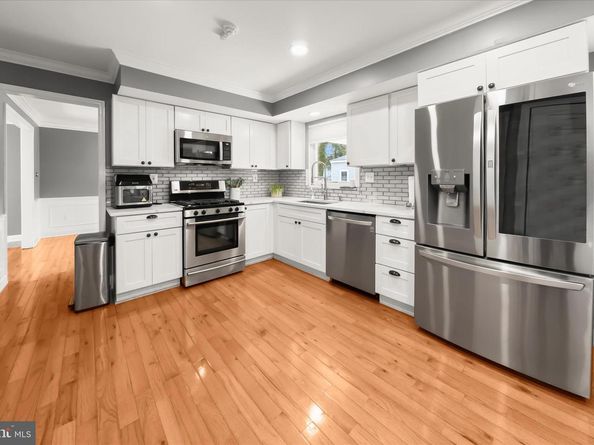 10712 Gainsborough Road, Potomac MD 20854