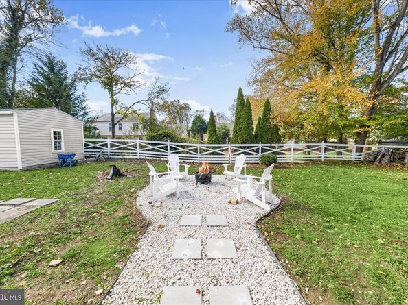 10712 Gainsborough Road, Potomac MD 20854