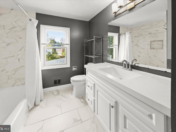 10712 Gainsborough Road, Potomac MD 20854