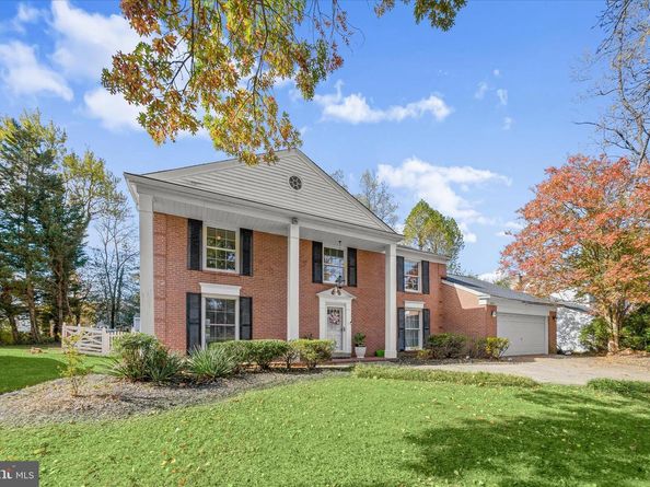 10712 Gainsborough Road, Potomac MD 20854