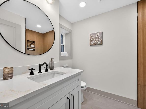 910 Ellsworth Street, Philadelphia PA 19147