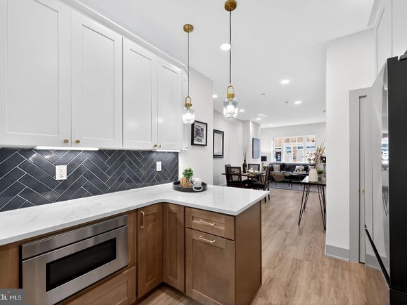 910 Ellsworth Street, Philadelphia PA 19147