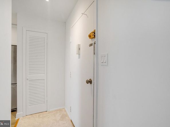 3245 Rio Drive 901, Falls Church VA 22041