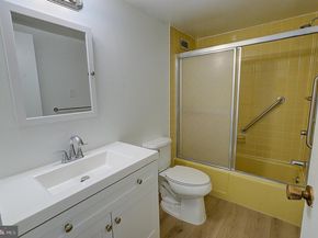 5225 Pooks Hill Road 911N, Bethesda MD 20814