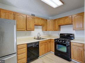 5225 Pooks Hill Road 911N, Bethesda MD 20814