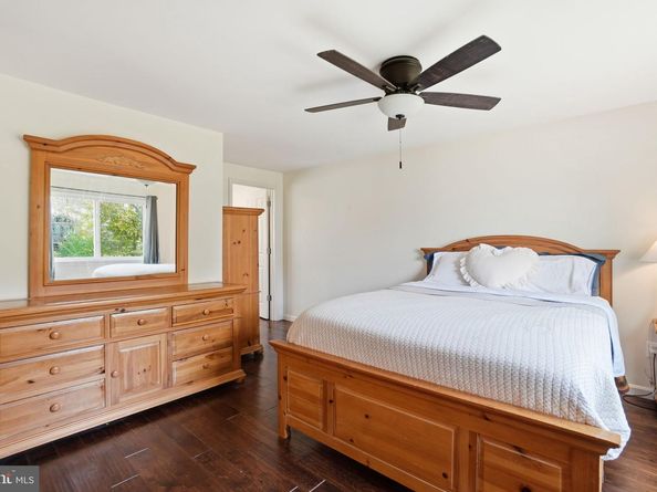 1111 Bicksler Drive, Herndon VA 20170