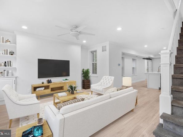 944 N Randolph Street, Philadelphia PA 19123