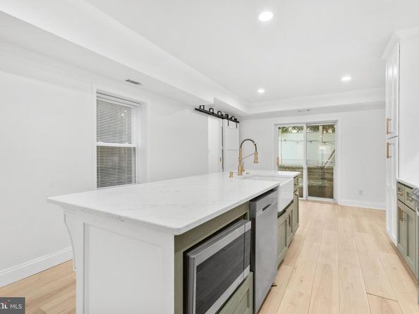 944 N Randolph Street, Philadelphia PA 19123